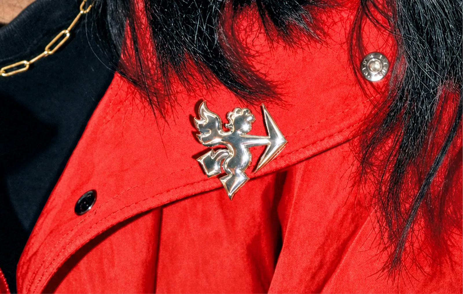 Kiss Branding, pin